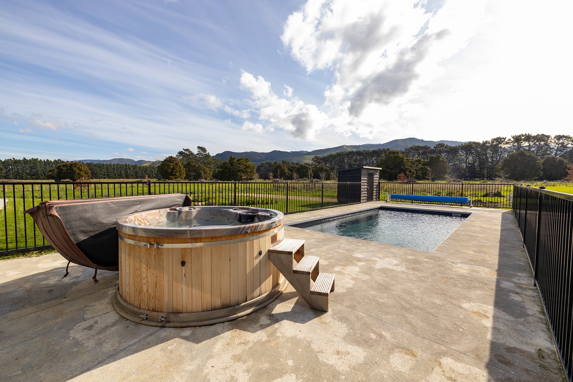 Hot tub and Pool (about 4m wide by 8m long, 1.8m deep in the deep end) available for guests to use.