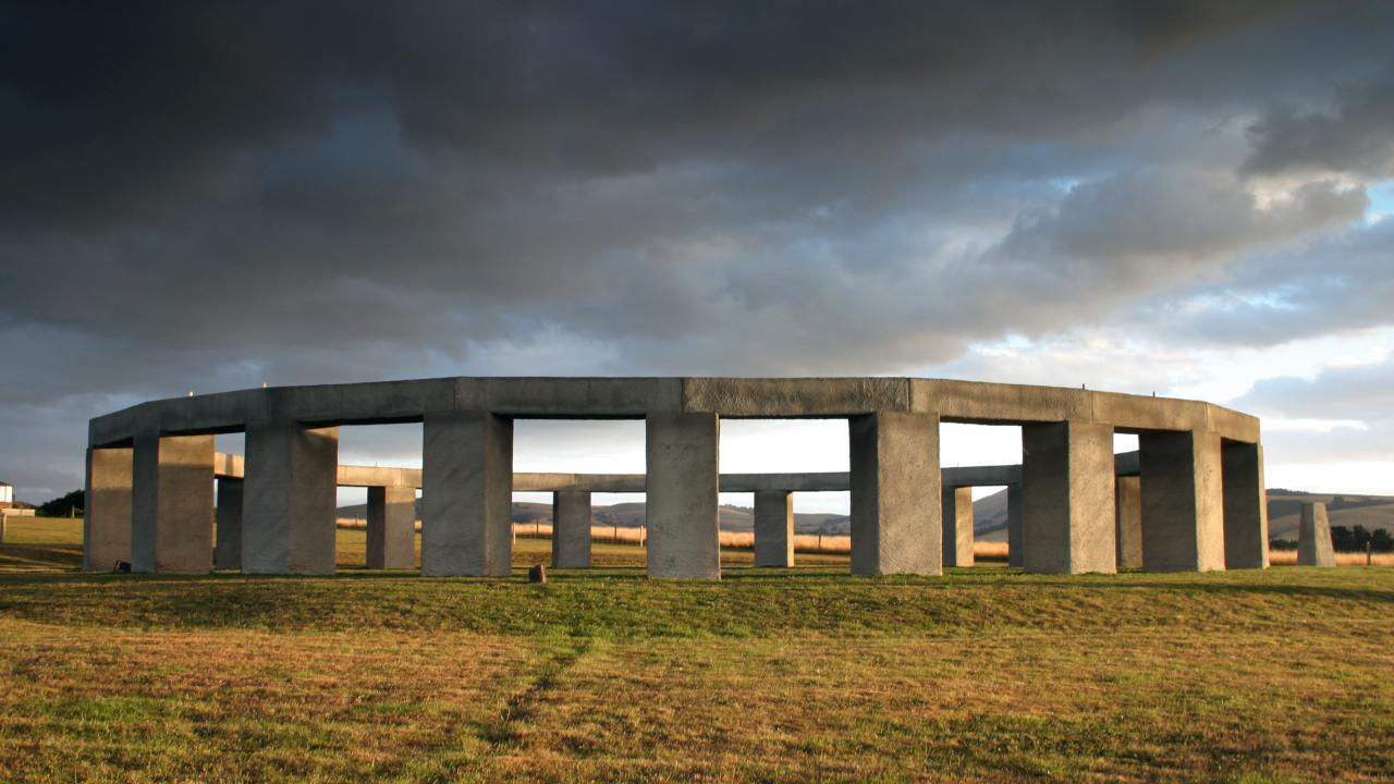 Henge panorama