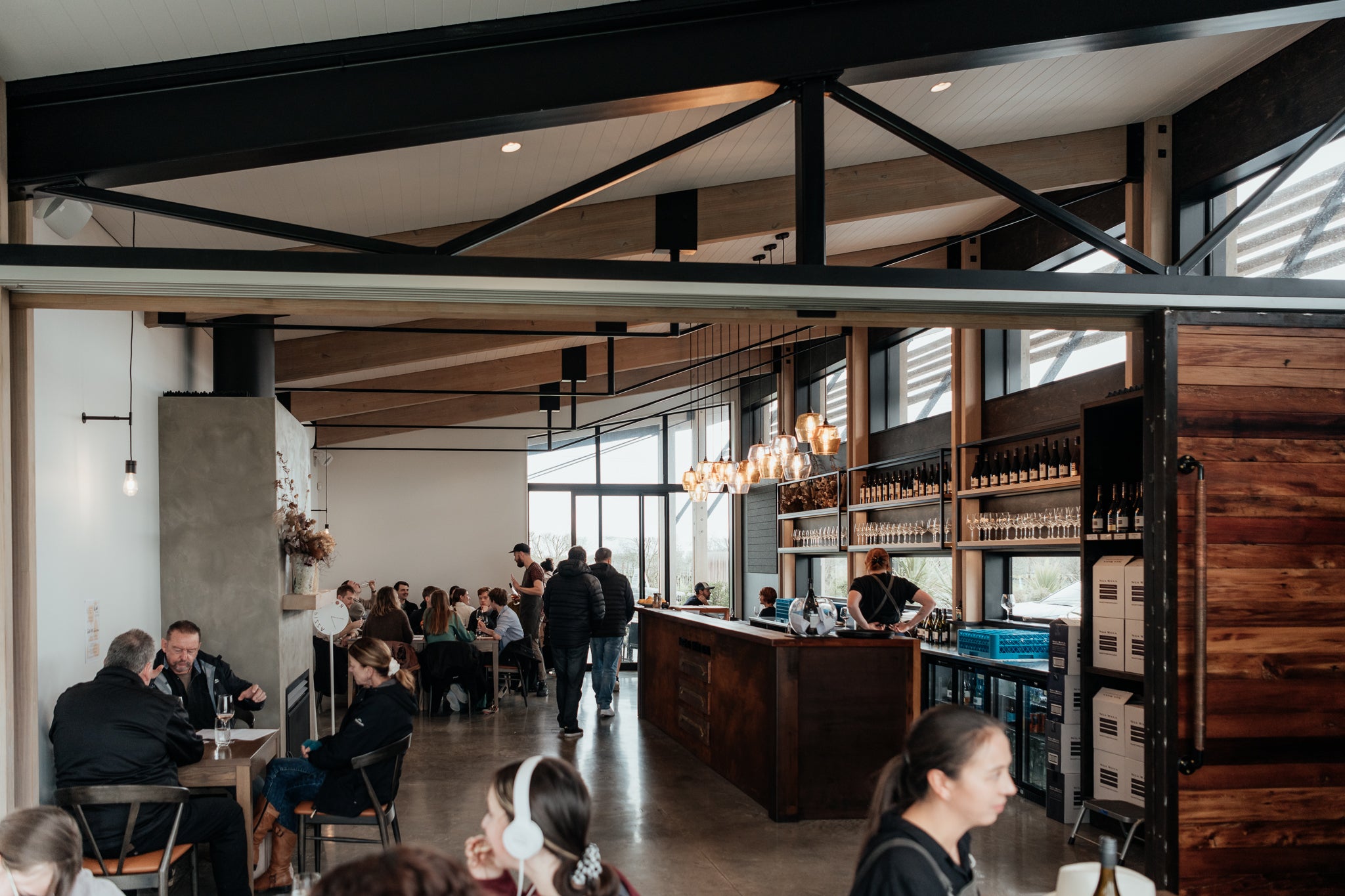 Inside the busy restaurant 