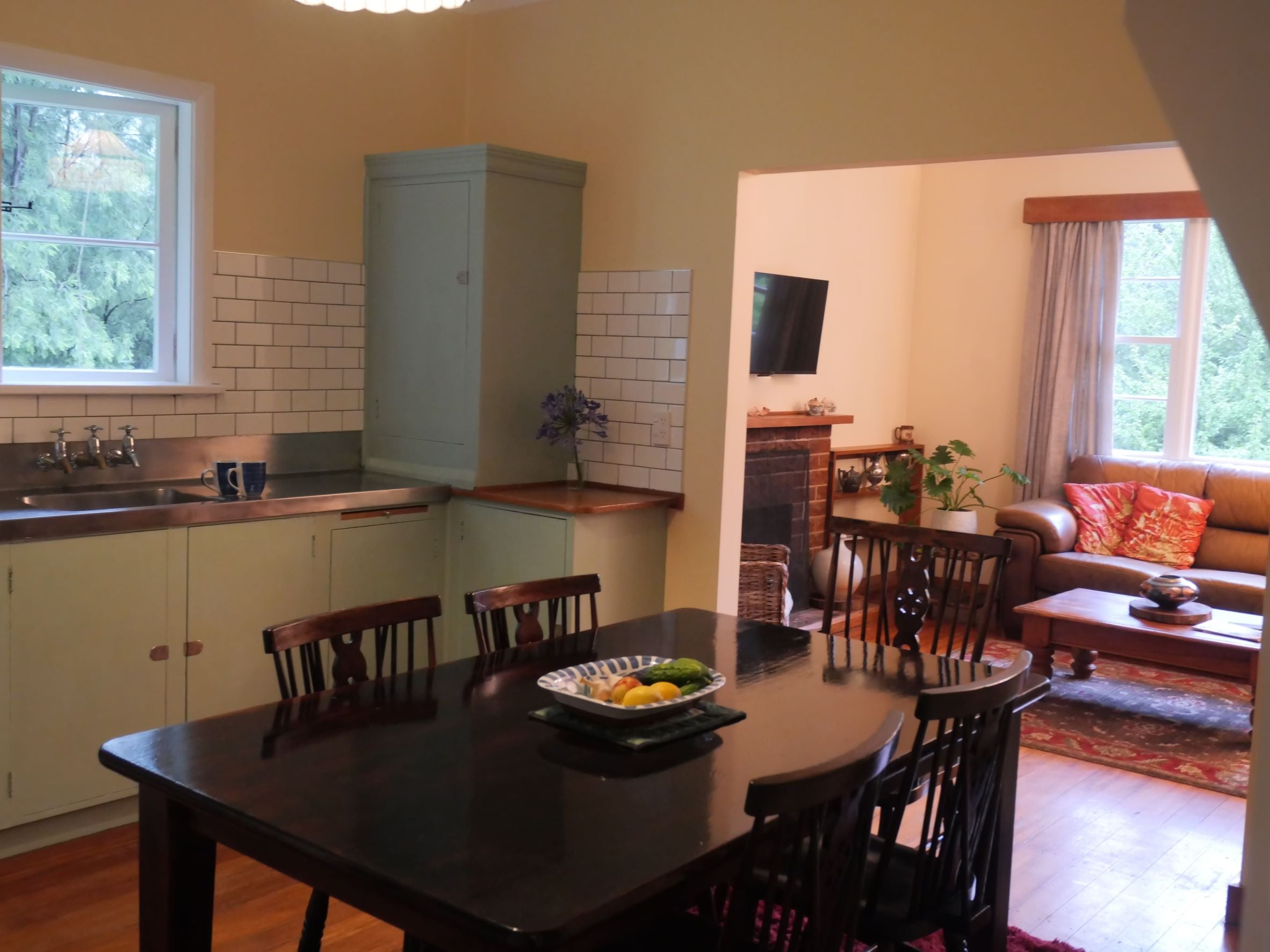 View from the kitchen into the lounge.