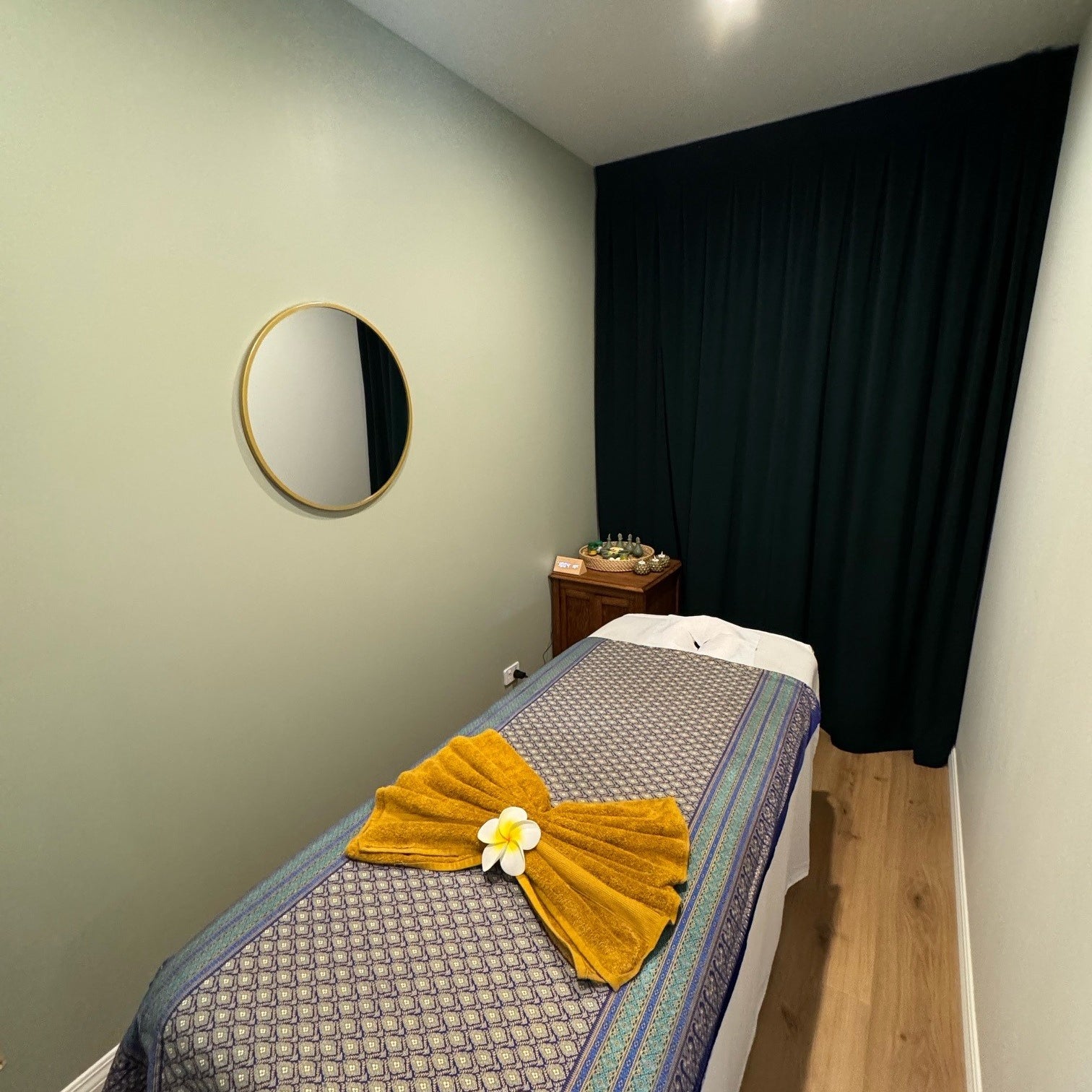 Massage room 