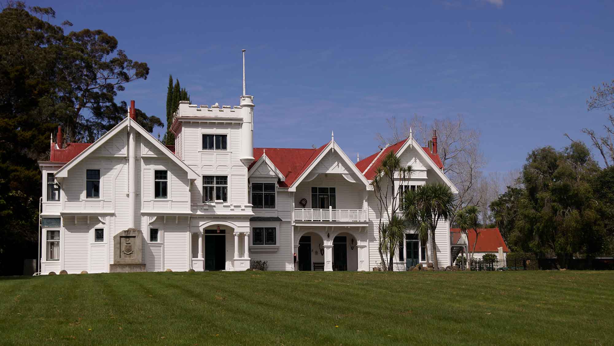 Large original homestead in the country