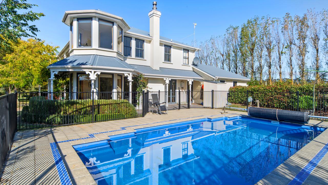 Pool view 