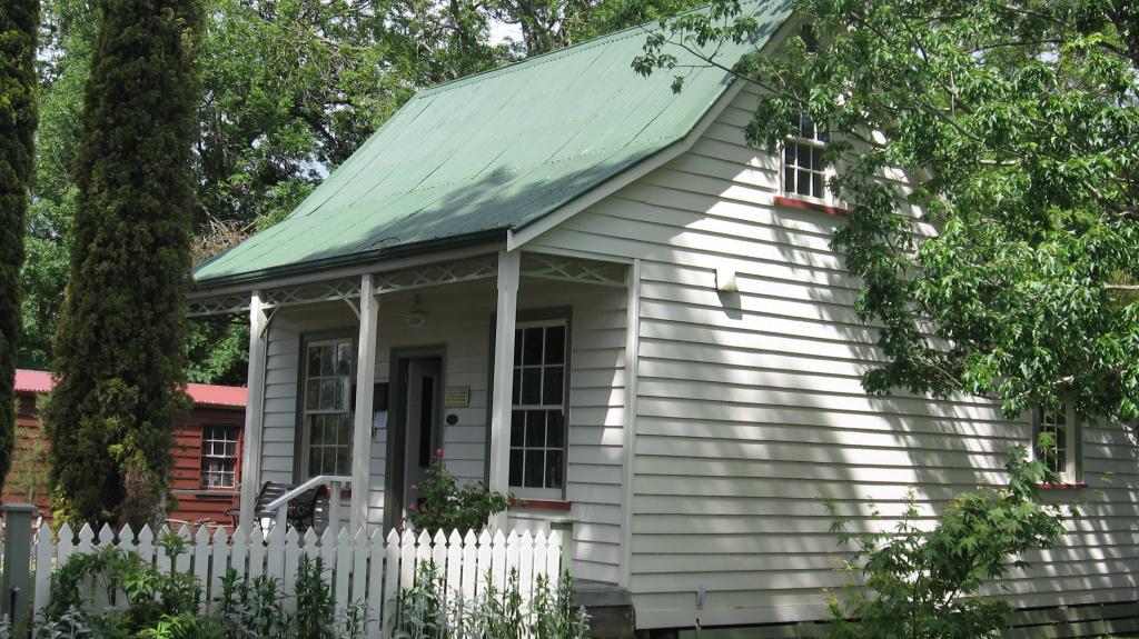 Colonial Cottage built in 1867.