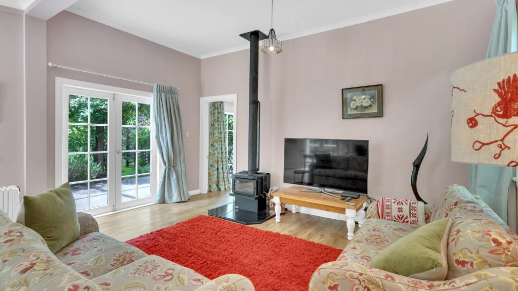 Rose Cottage living room and garden view